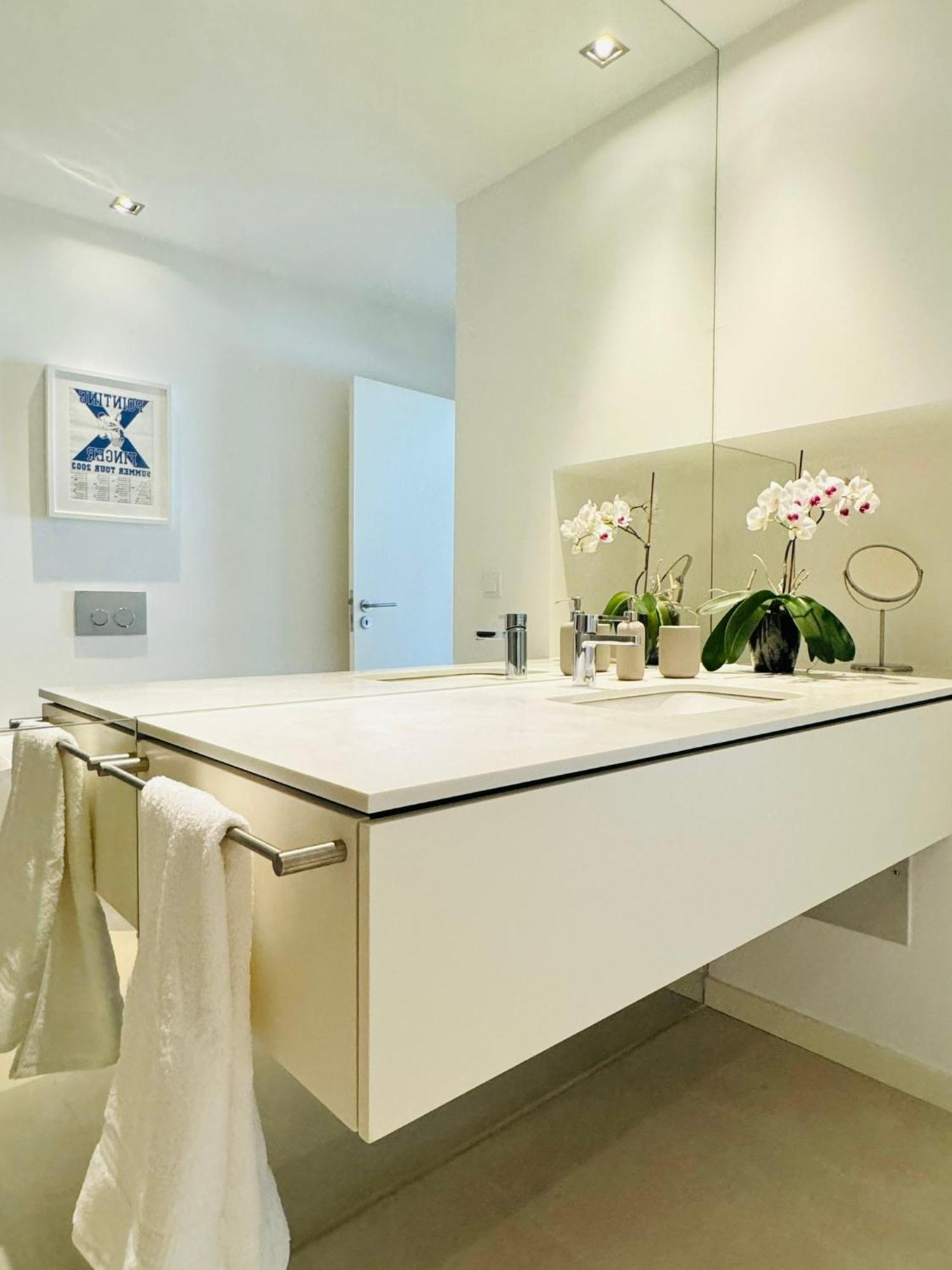 Narciso Townhouse * FAO